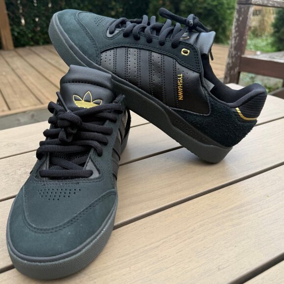 Adidas Tyshawn Low – Rare Black Suede with Gold Details – Size US 8.5 | New With - Picture 1 of 12
